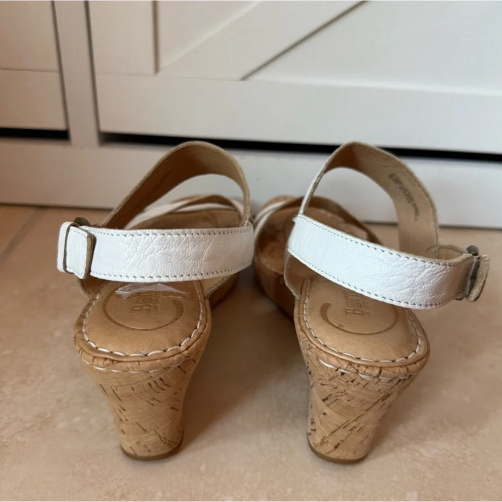 BORN White Leather Platform Sandals Stylish footwear Size 10